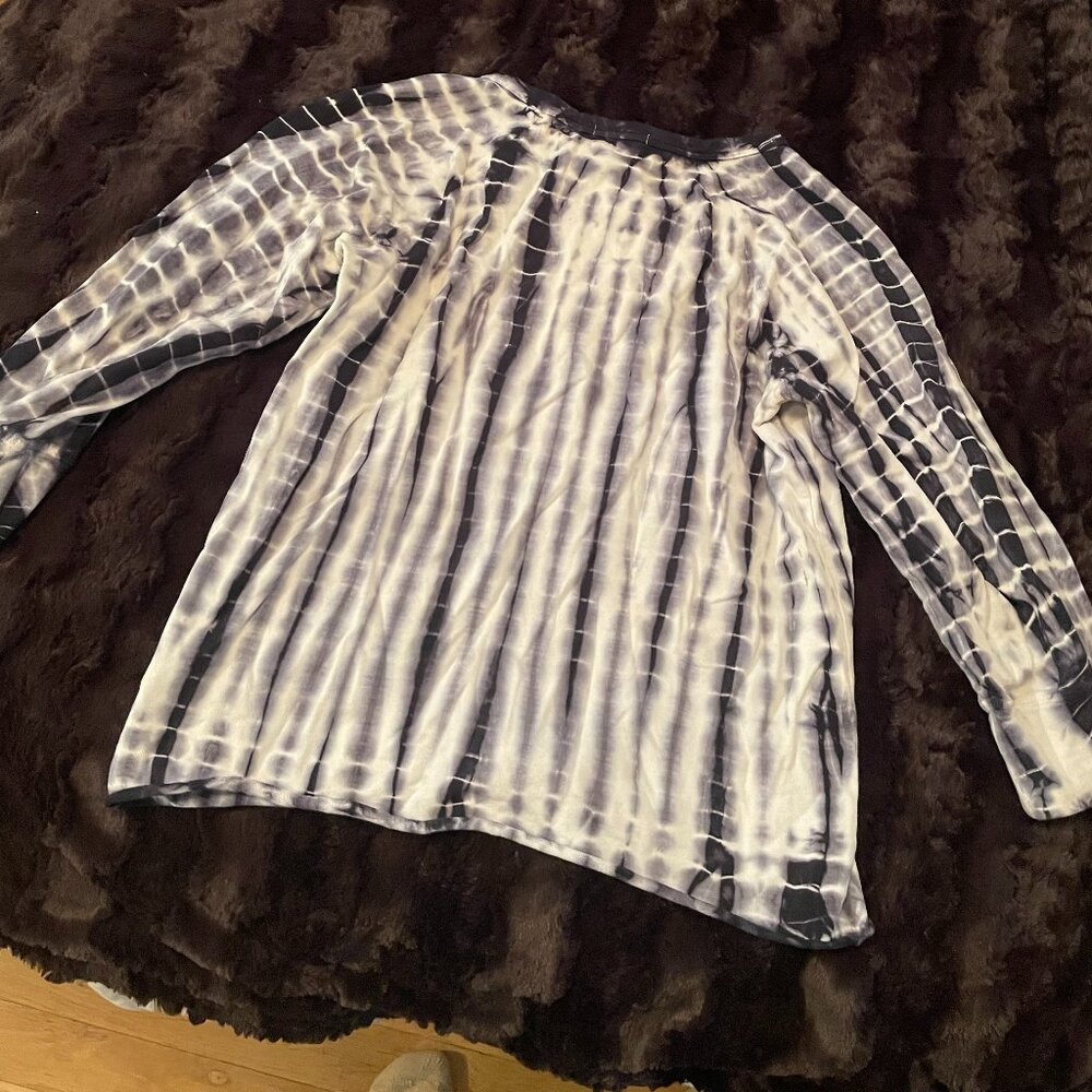 James Perse Tie Dye Sweatshirt.  Great condition size 3
